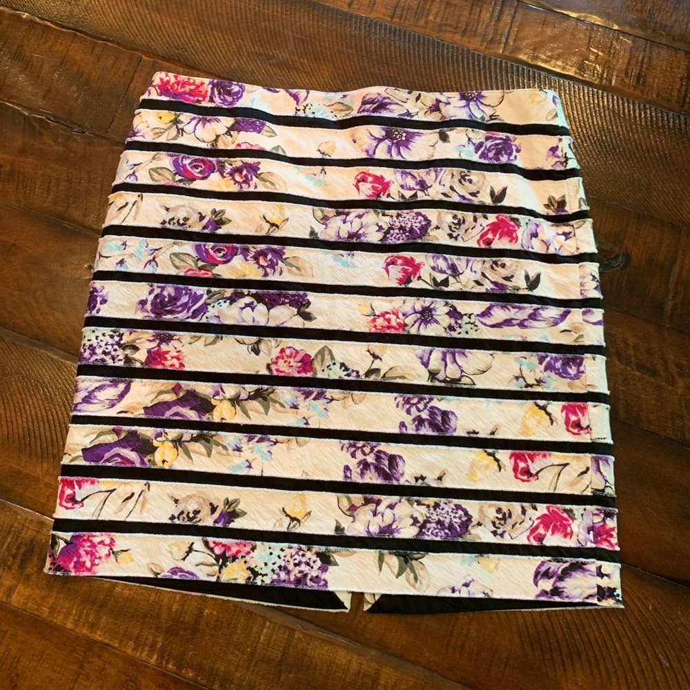 Floral White House Black Market Skirt